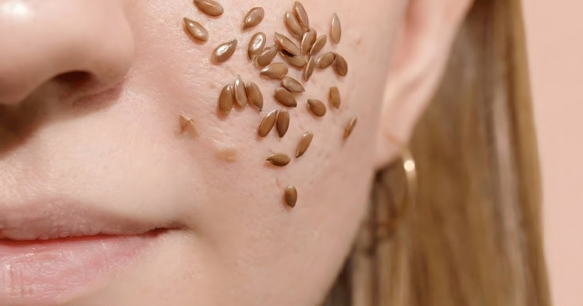 Perché i semi di lino stanno diventando il nuovo segreto anti-invecchiamento