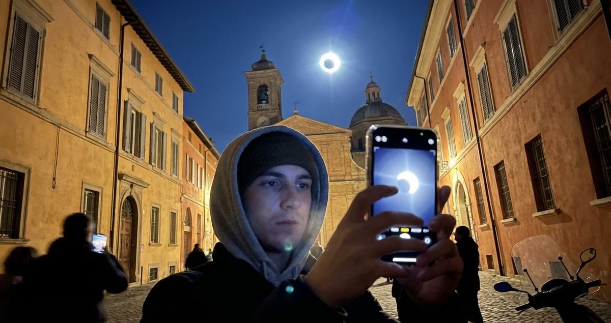 eclissi-solare-buio-oltre-sei-minuti-italia-2027