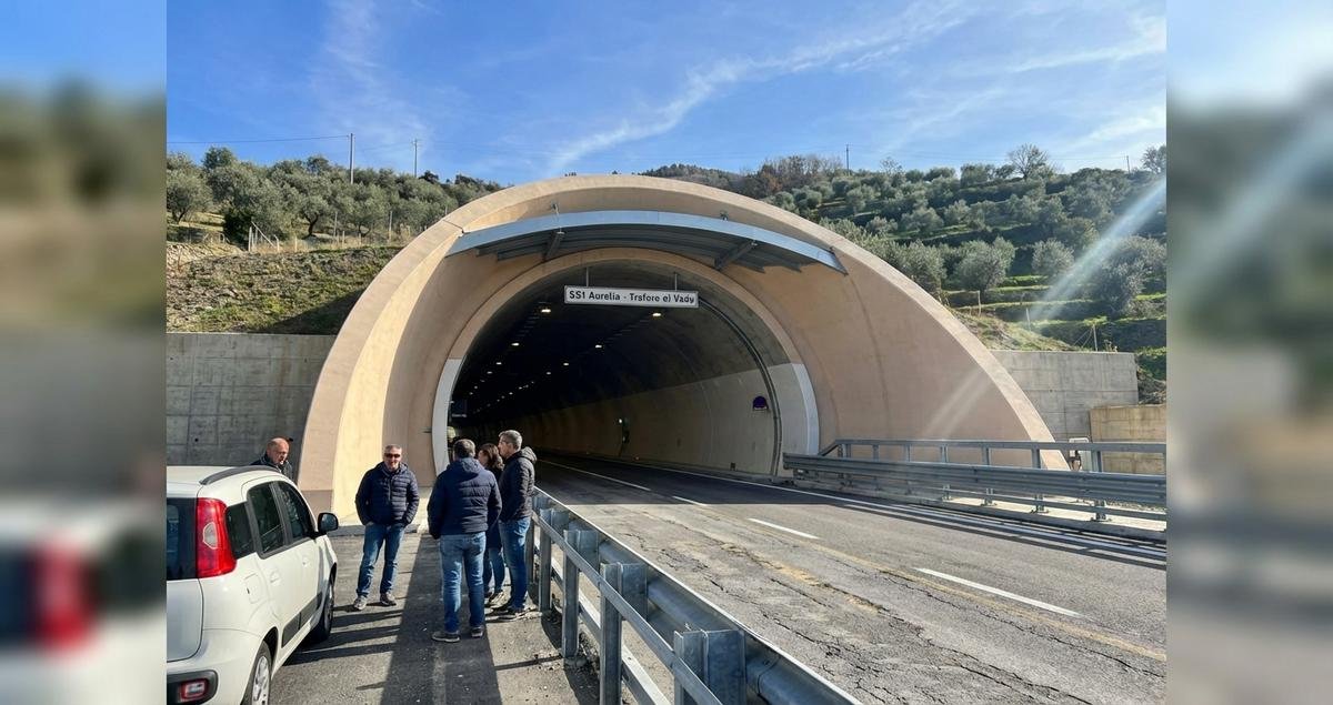 cina-tunnel-22-13-km-record